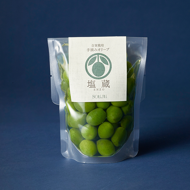 21 手摘みオリーブ 塩蔵 Enzo 国産オリーブオイルやギフトの通販 Soujuオンラインストア